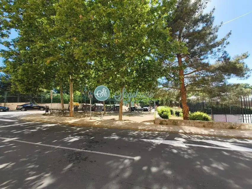 Piso en venta en Segovia con Calefacción, Parquet y Terraza