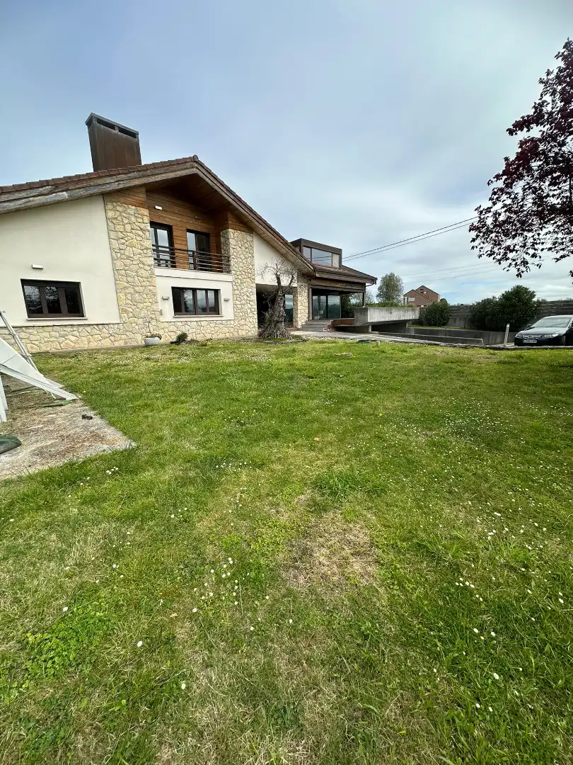 Casa o chalet en venta en Llanera con Calefacción, Jardín privado y Terraza