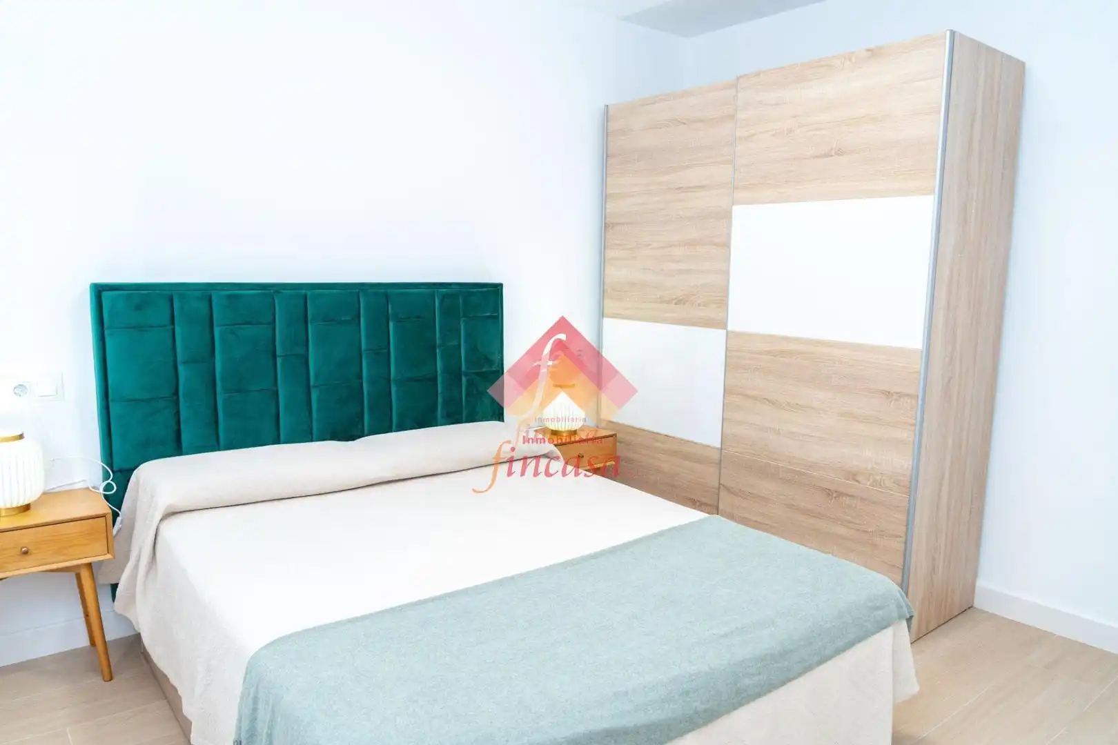 Bedroom of Flat for sale in Ronda  with Heating, Terrace and Furnished