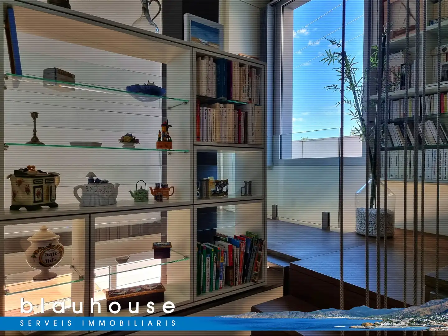Sala de estar de Casa o chalet en venta en Llançà con Aire acondicionado, Calefacción y Jardín privado
