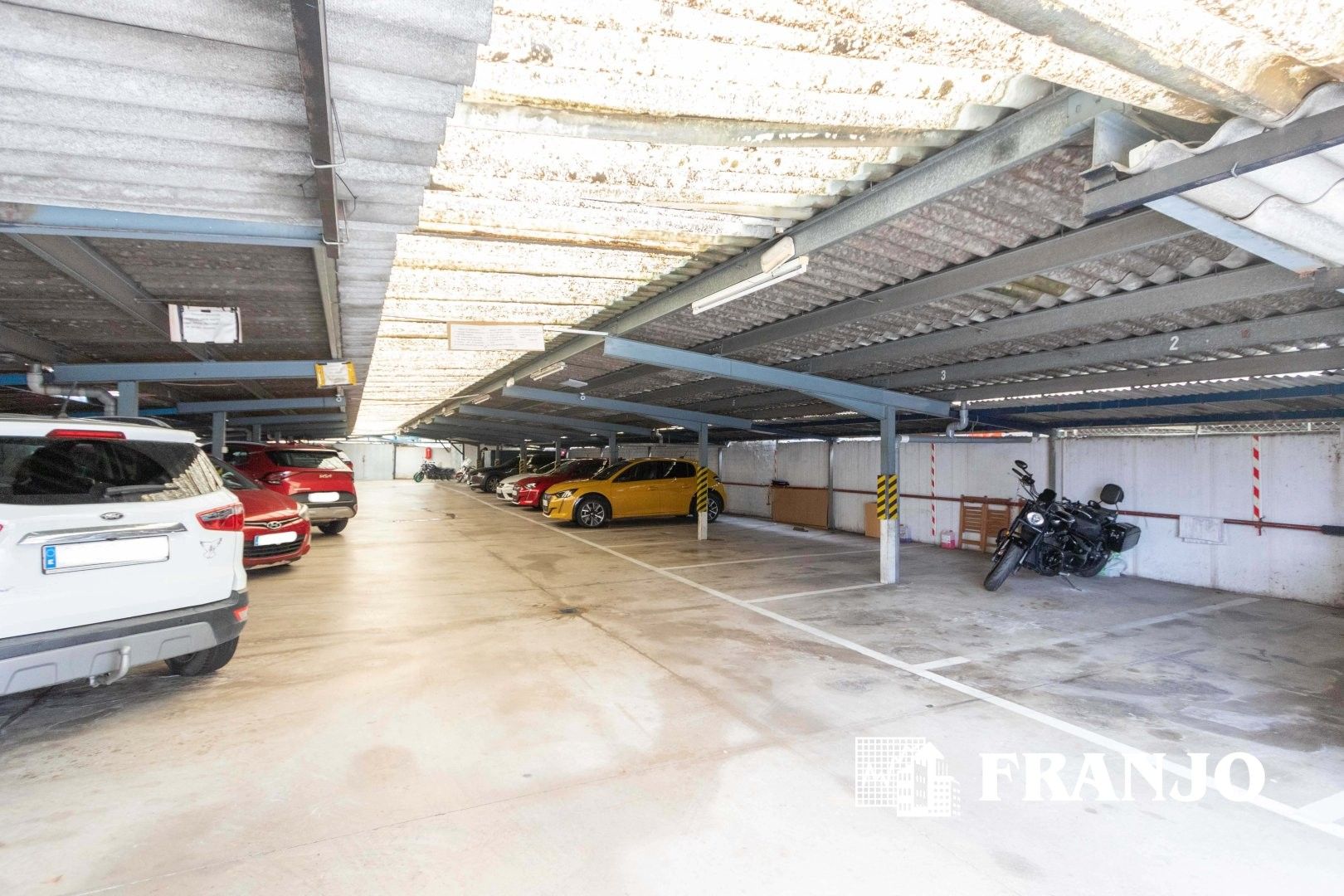 Parking of Industrial buildings for sale in Barberà del Vallès