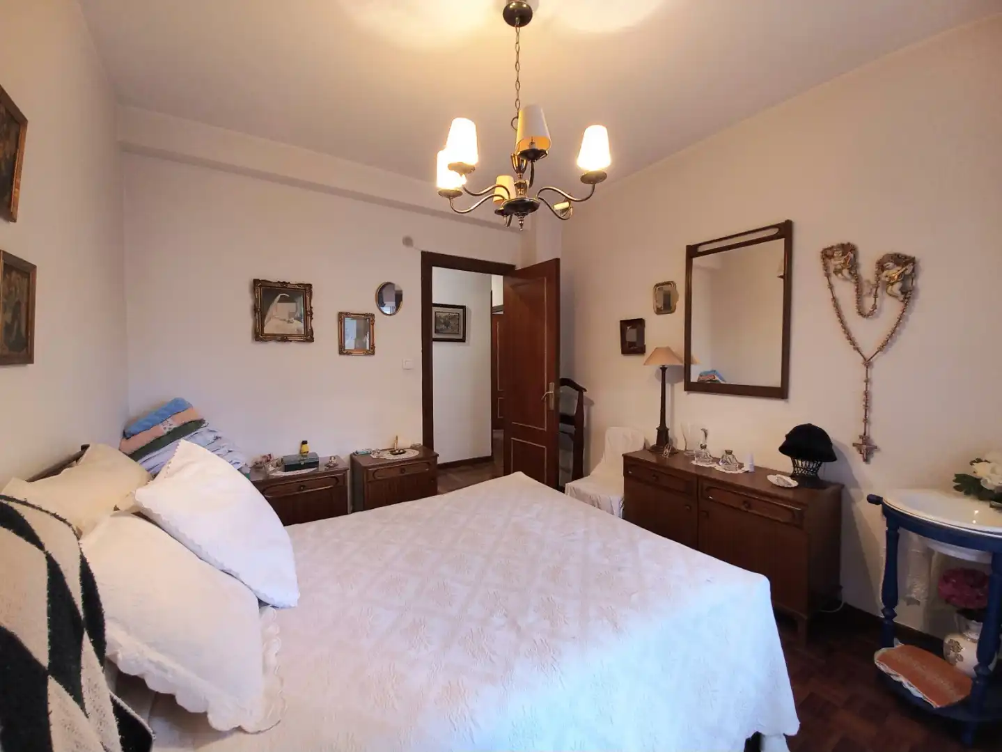 Dormitori de Pis en venda en Burgos amb Calefacció, Parquet i Terrassa