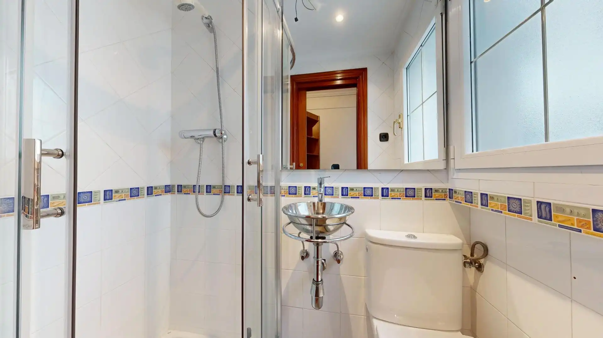 Bathroom of Flat for sale in Bilbao   with Heating