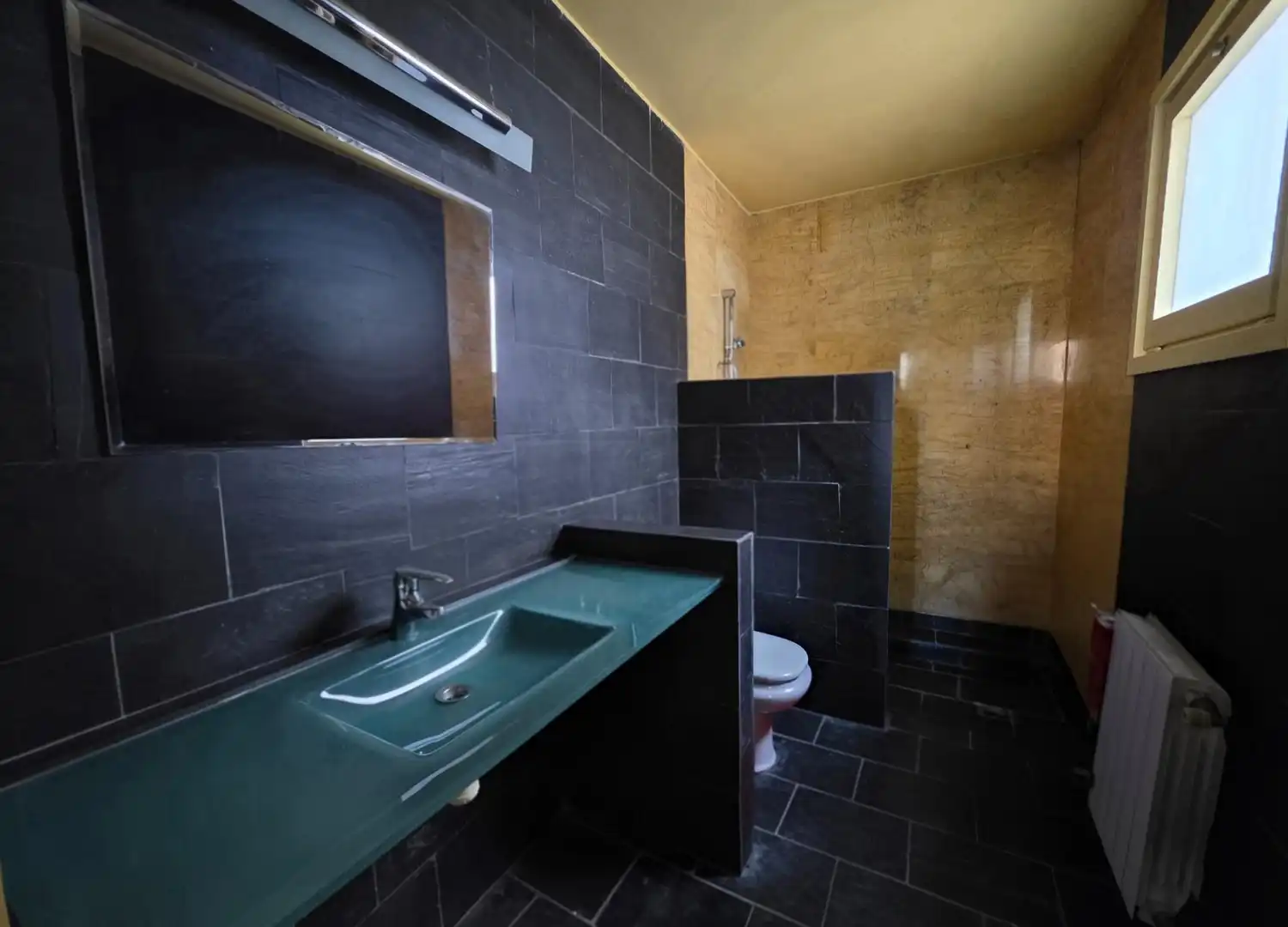 Badezimmer von Country house zum Verkauf in Sitges mit Klimaanlage, Heizung und Terrasse