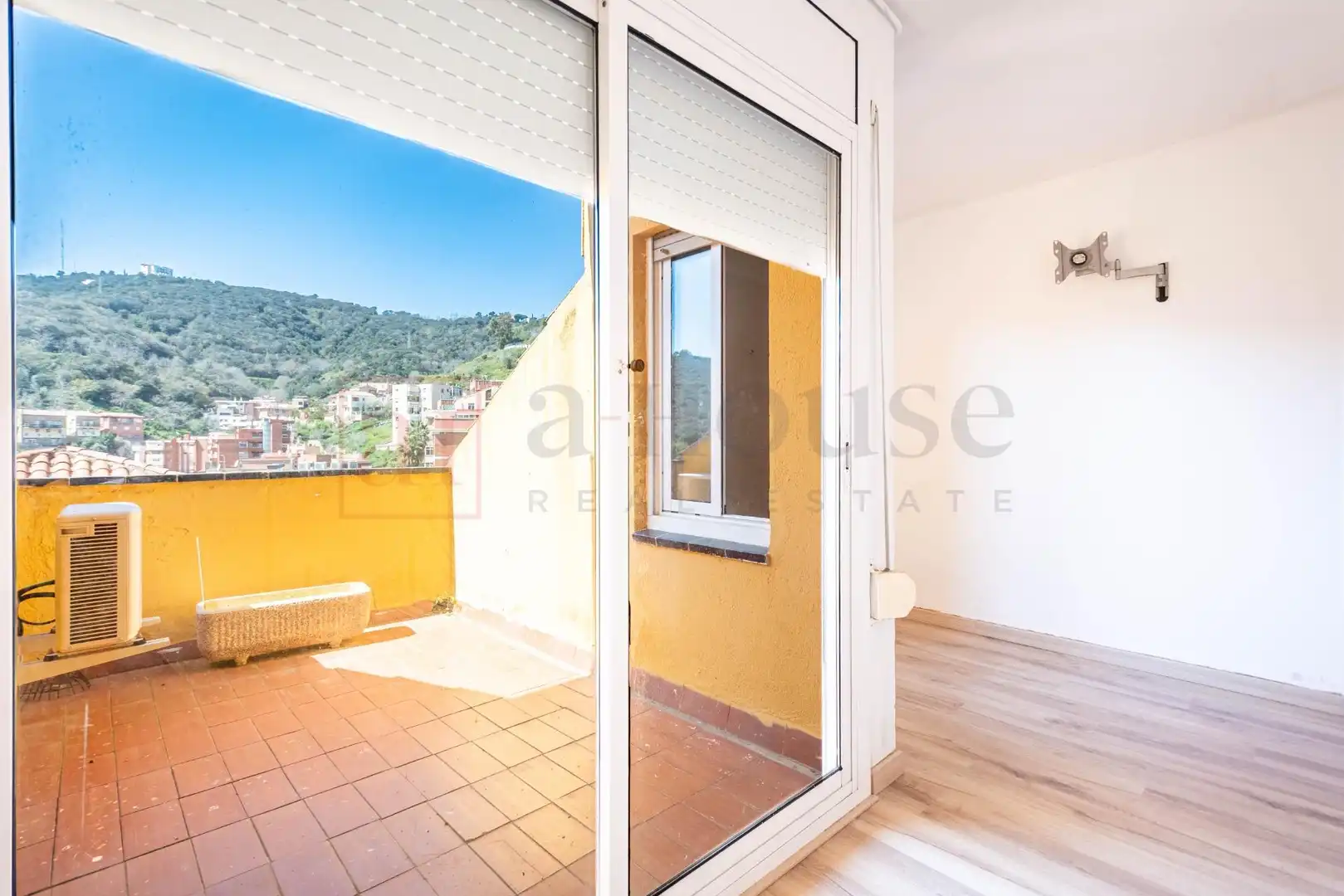 Terraza de Casa o chalet en venta en Barcelona con Aire acondicionado, Calefacción y Terraza