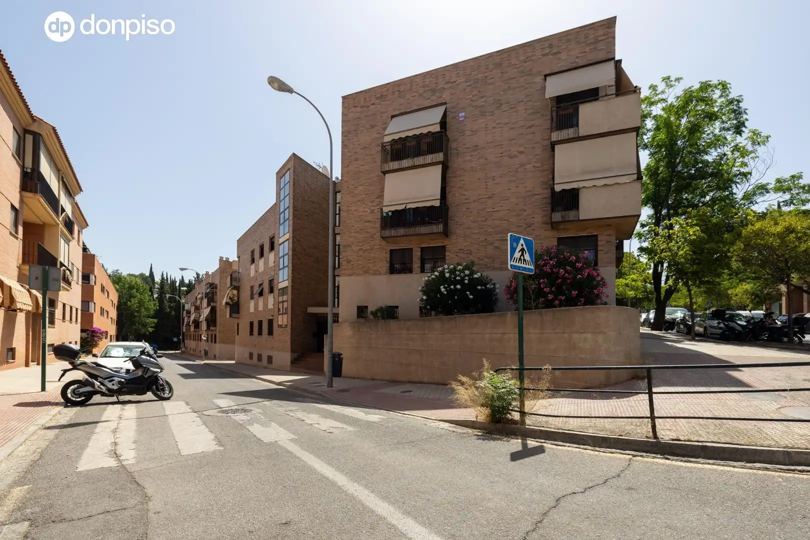 Außenansicht von Wohnung zum Verkauf in Granada