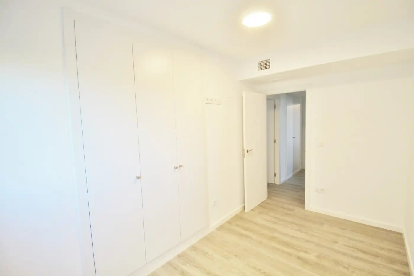 Bedroom of Flat for rent in El Campello  with Air Conditioner, Private garden and Terrace