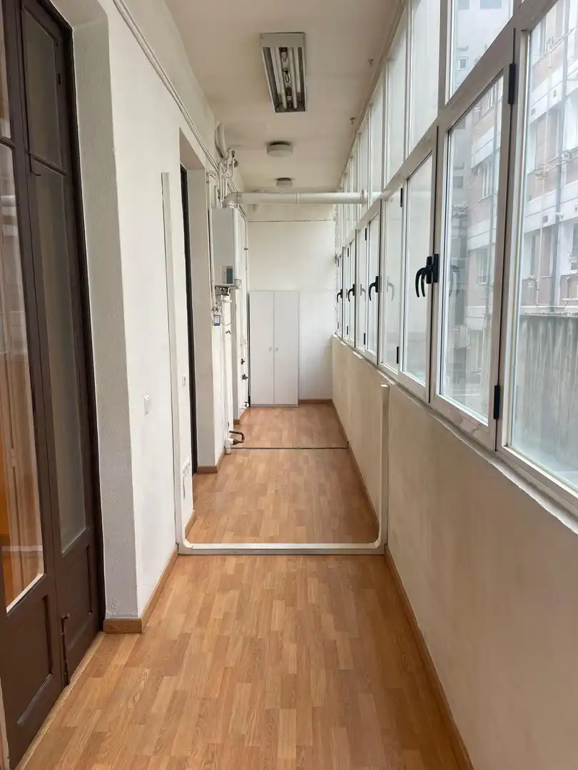 Office space with lift to rent in Calle Calle Miguel Iscar, imagen 19