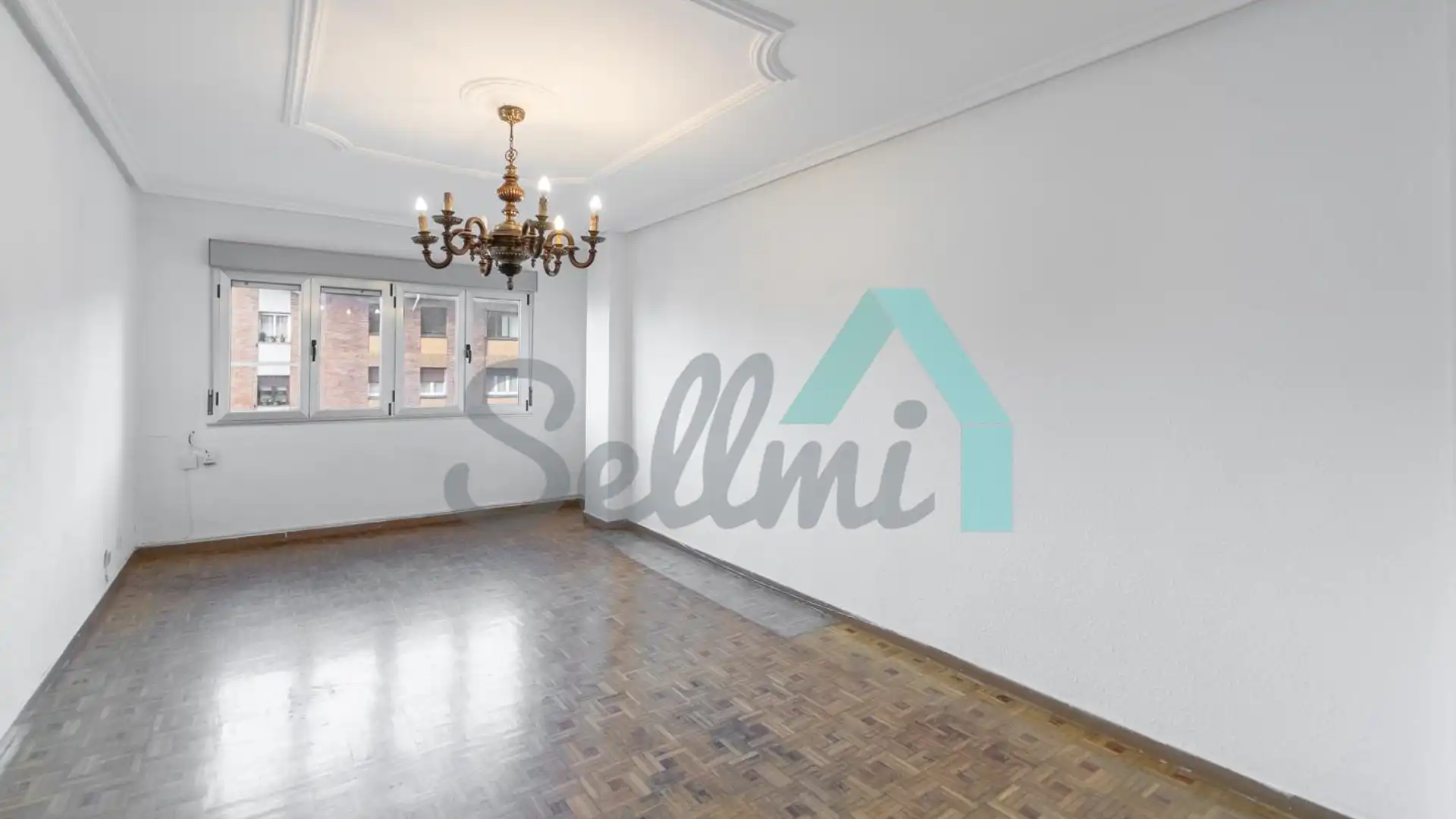 Comedor de Piso en venta en Gijón  con Calefacción y Parquet