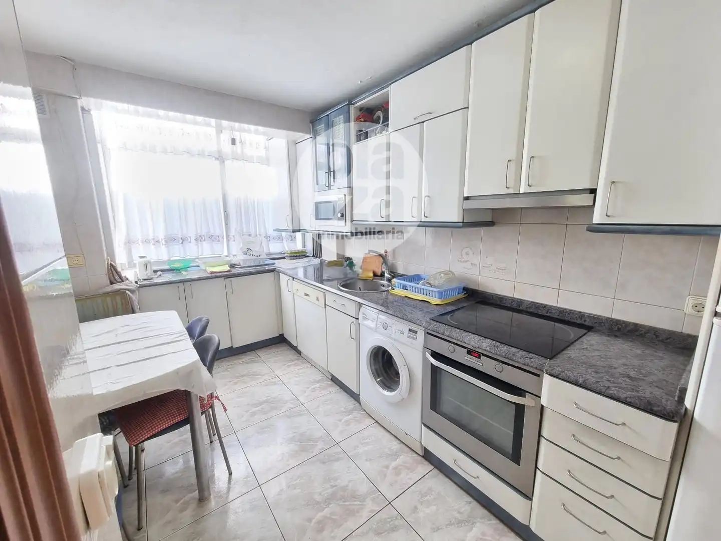 Cocina de Piso en venta en Burgos con Calefacción y Terraza