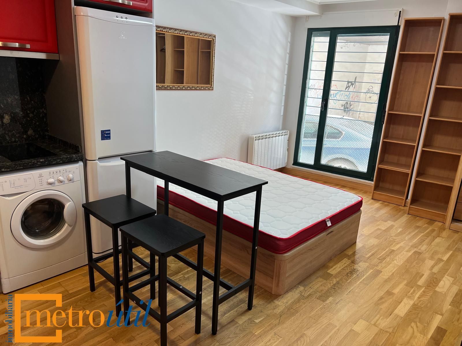 Bedroom of Study for sale in Salamanca Capital  with Air Conditioner, Heating and Parquet flooring