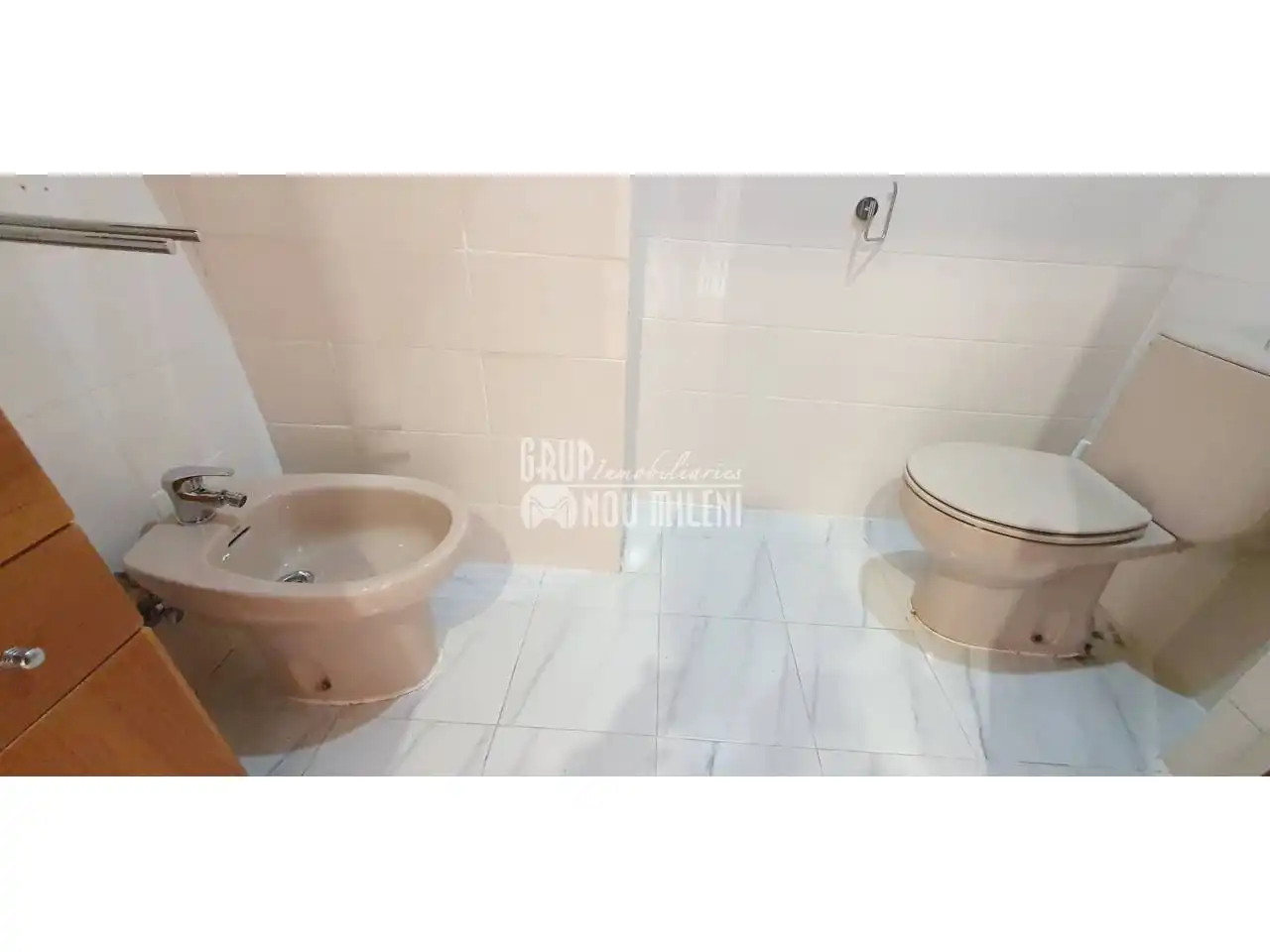 Bathroom of Duplexes for sale in Catarroja  with Air Conditioner, Storage room and Furnished