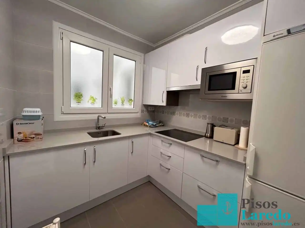 Flat for rent in Avenida Libertad, Zona Playa