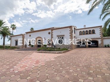 Detached house for sale in Partides comunes - Adsubia