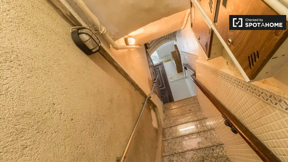 Piso con terraza en alquiler en Ciutat Vella, imagen 18