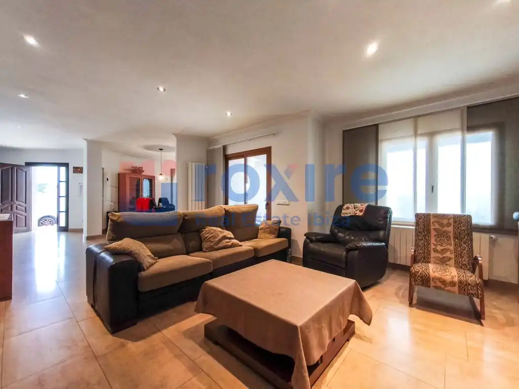 Sala d'estar de Casa o xalet en venda en Sant Josep de sa Talaia amb Aire condicionat, Jardí privat i Terrassa