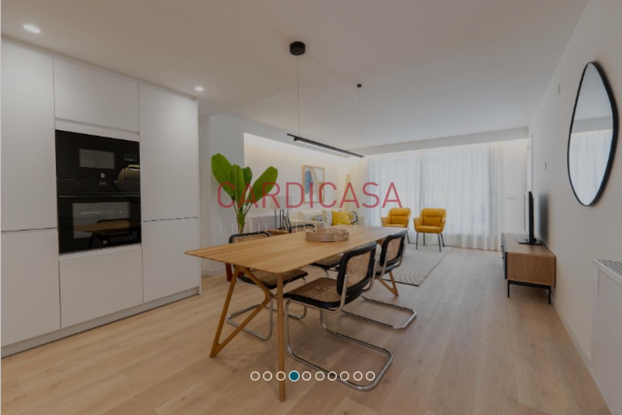 Sala d'estar de Pis en venda en Vigo  amb Calefacció, Terrassa i Traster