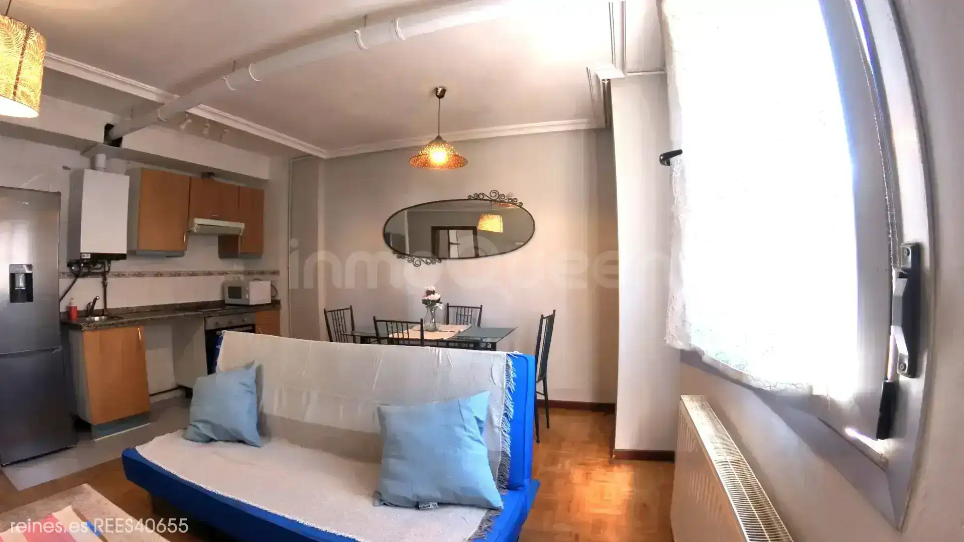 Sala de estar de Apartamento en venta en Oviedo  con Calefacción