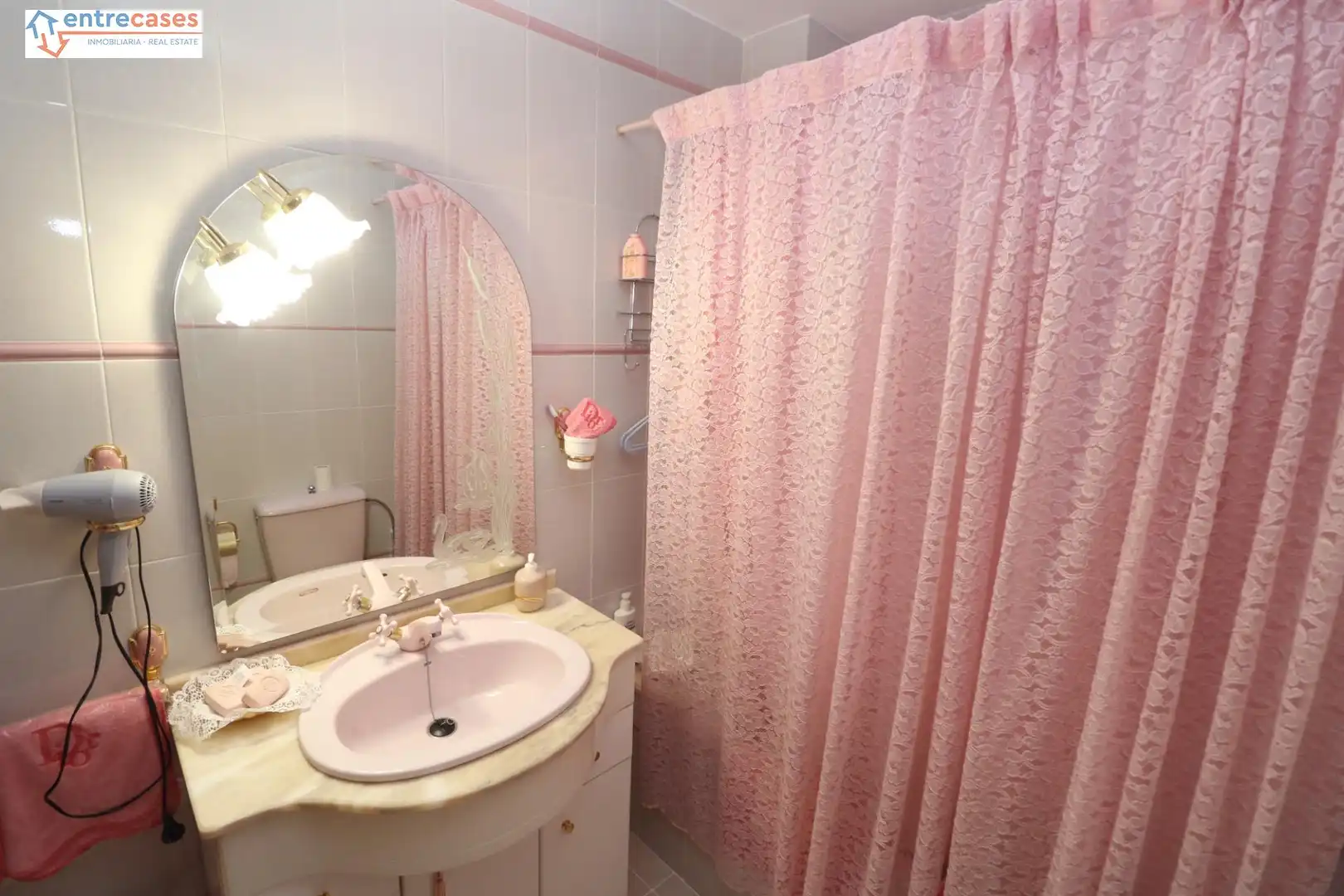 Baño de Planta baja en venta en Gilet con Amueblado y Balcón