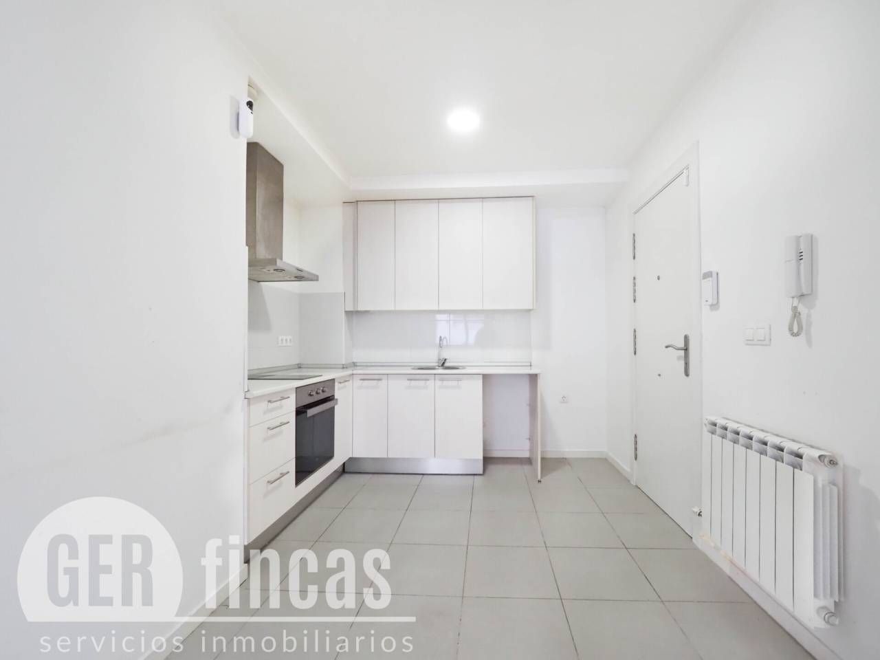 Cuina de Pis en venda en Terrassa amb Calefacció i Alarma