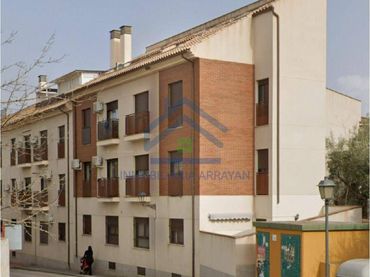 Piso con balcón en venta en Ogíjares