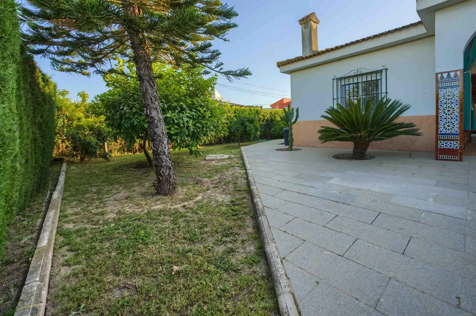 Jardín de Casa o chalet en venta en Palomares del Río con Aire acondicionado, Calefacción y Jardín privado