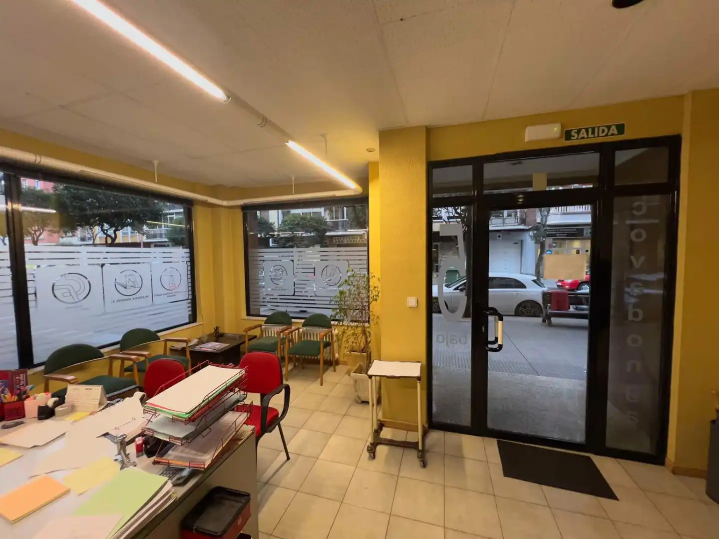 Local comercial en venda a Covadonga, imagen 4