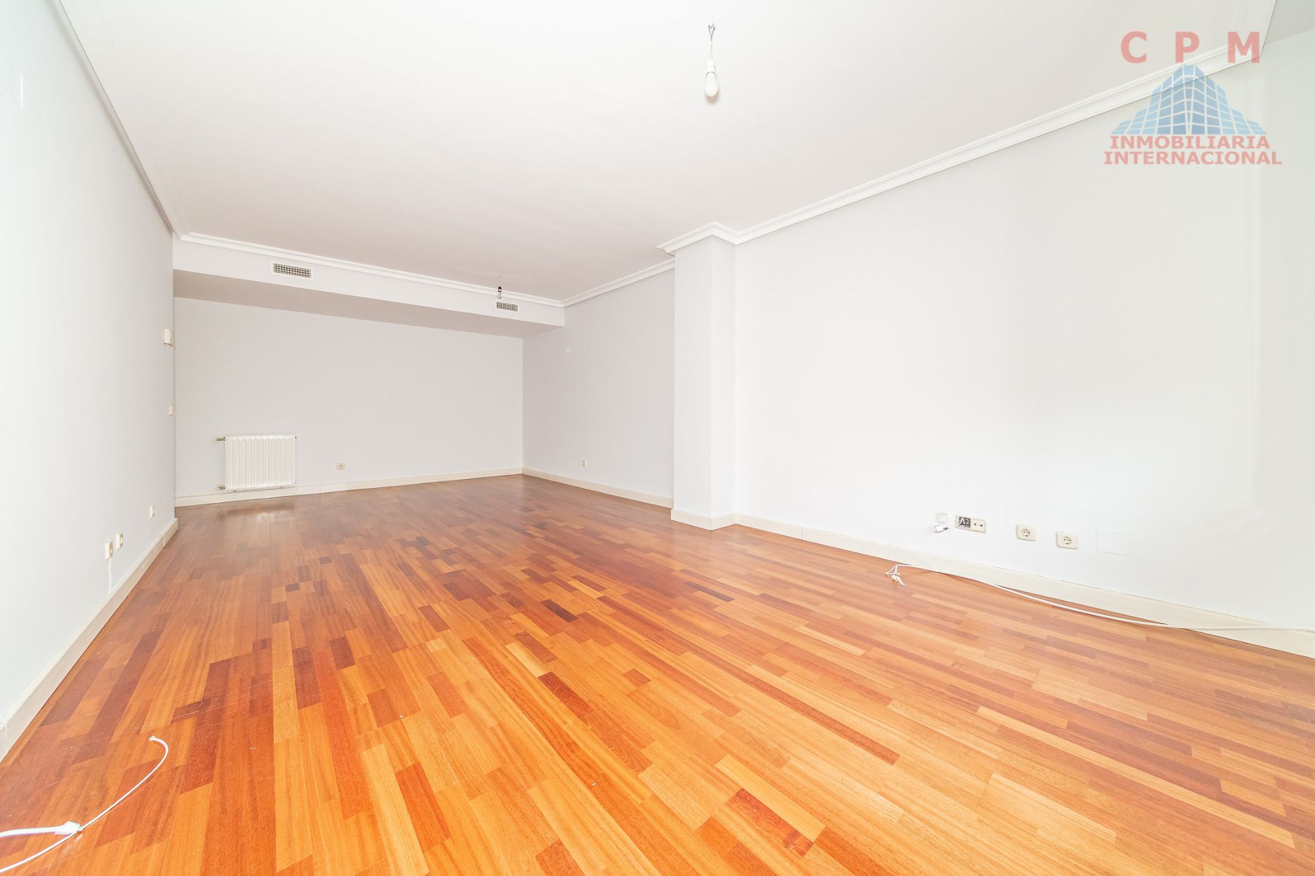 Piso de alquiler en  Madrid Capital con Aire acondicionado, Calefacción y Horno