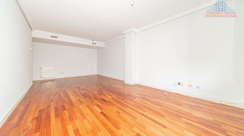 Foto 3 de Piso de alquiler en Sanchinarro,  Madrid Capital