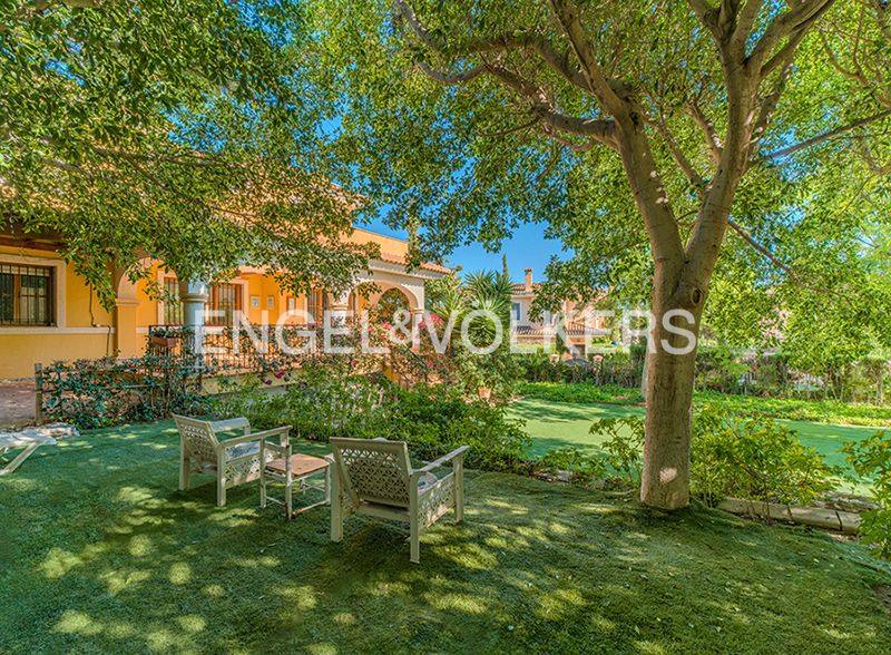 Jardí de Casa o xalet en venda en Mutxamel amb Aire condicionat, Calefacció i Jardí privat