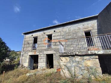 Casa con balcone in vendita a Punxín