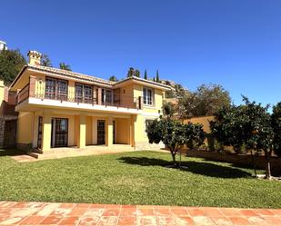 Garden of House or chalet for sale in Benalmádena  with Air Conditioner, Heating and Private garden