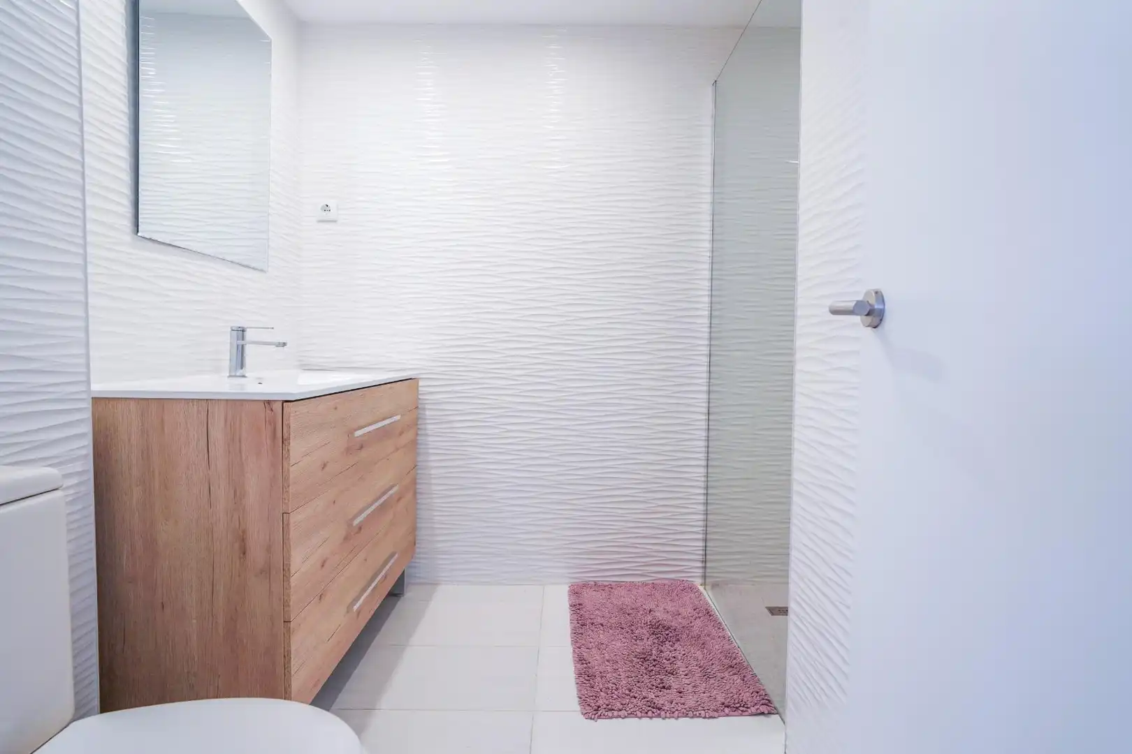 Baño de Piso de alquiler en Valencia con Aire acondicionado, Calefacción y Terraza
