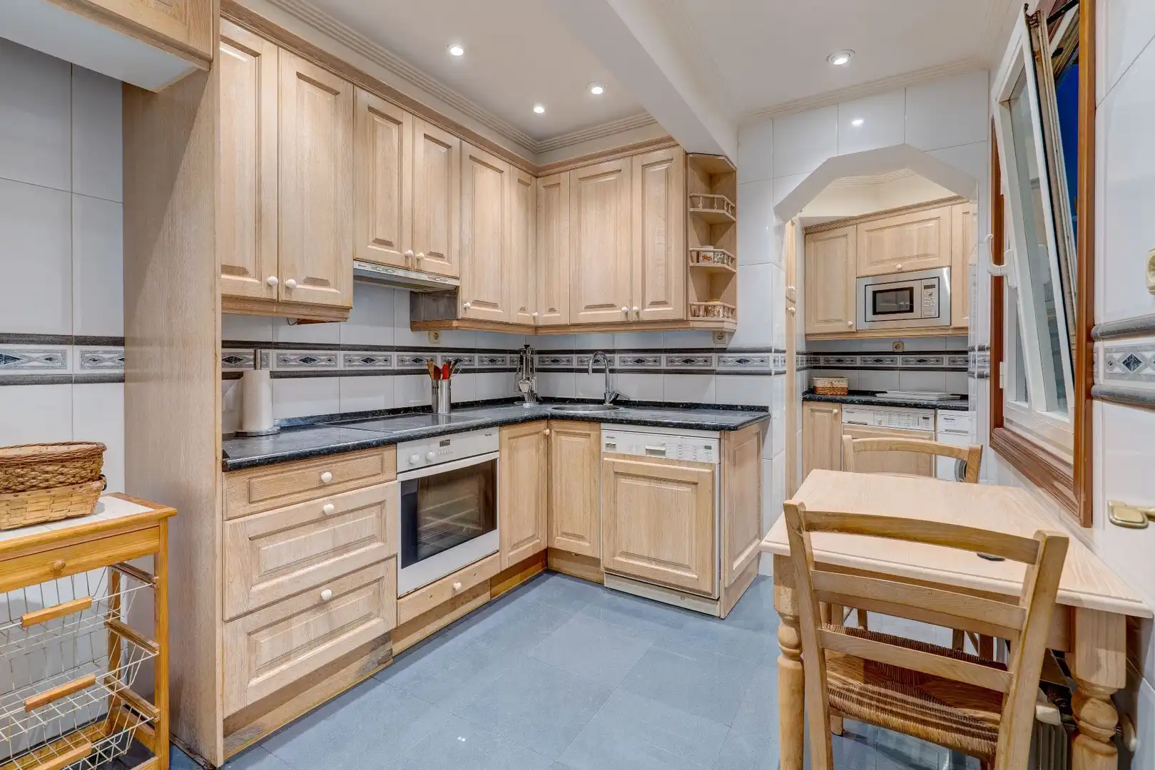 Flat with lift for sale in Amara - Berri, imagen 42