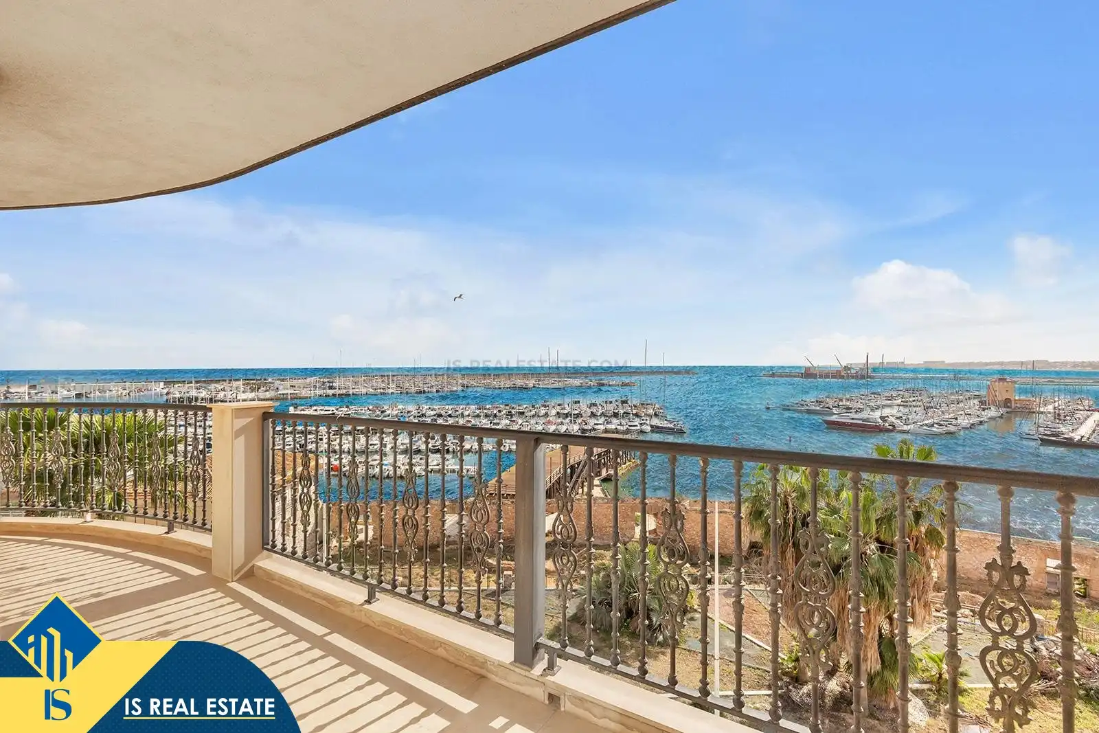 Appartamento con terrazza in vendita a Centro