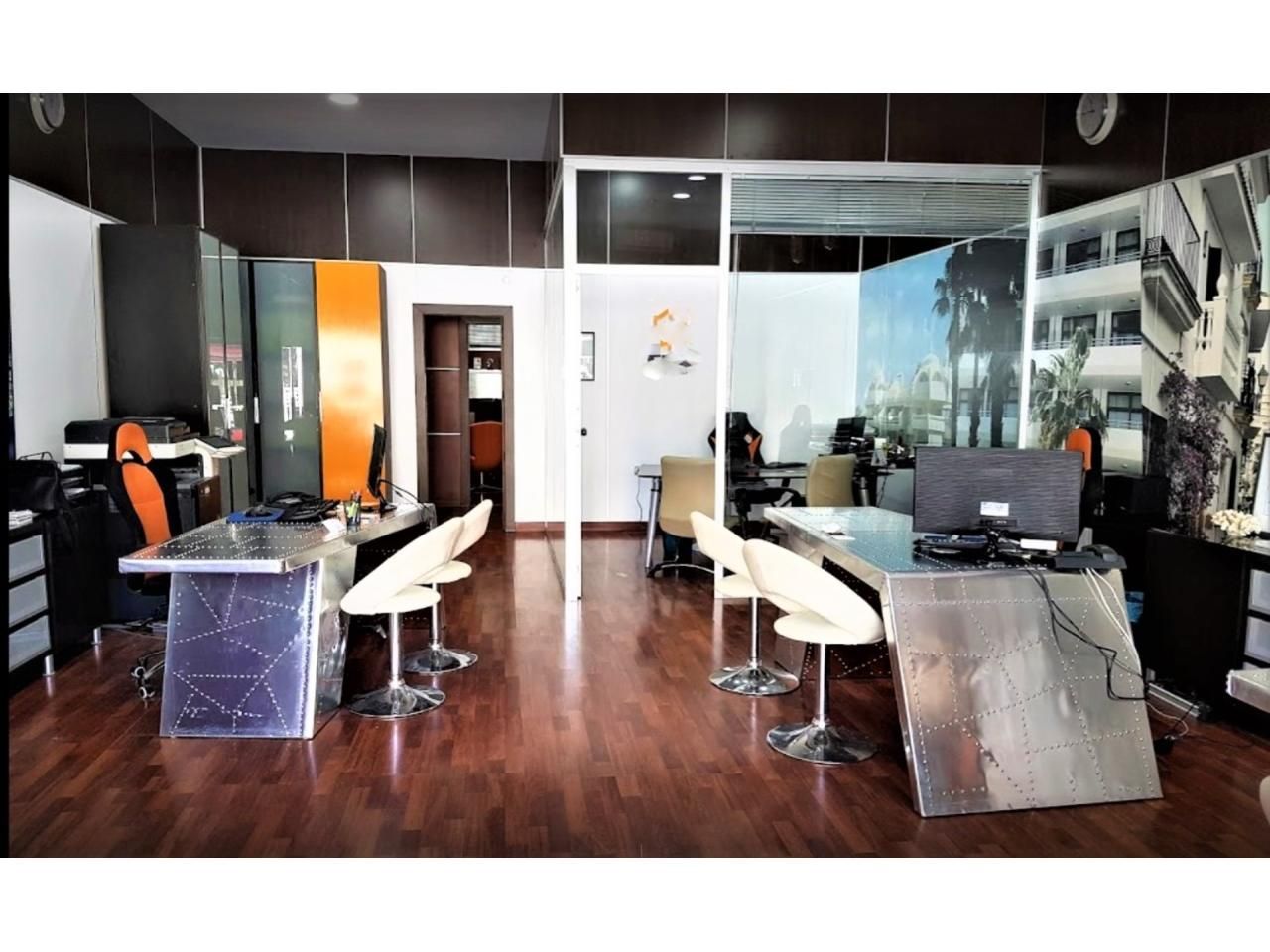 Office for sale in Torremolinos  with Air Conditioner and Terrace
