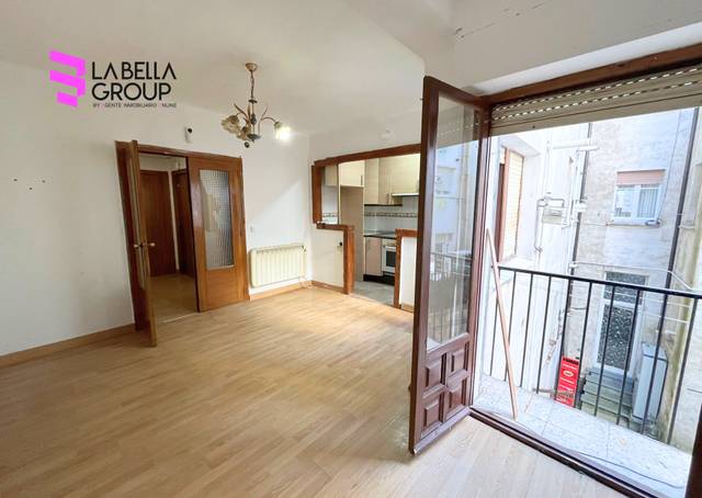 Piso en Venta en Calle los Miranda en Centro