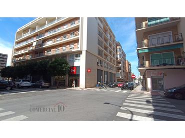 Local comercial en venda a Santa Marina