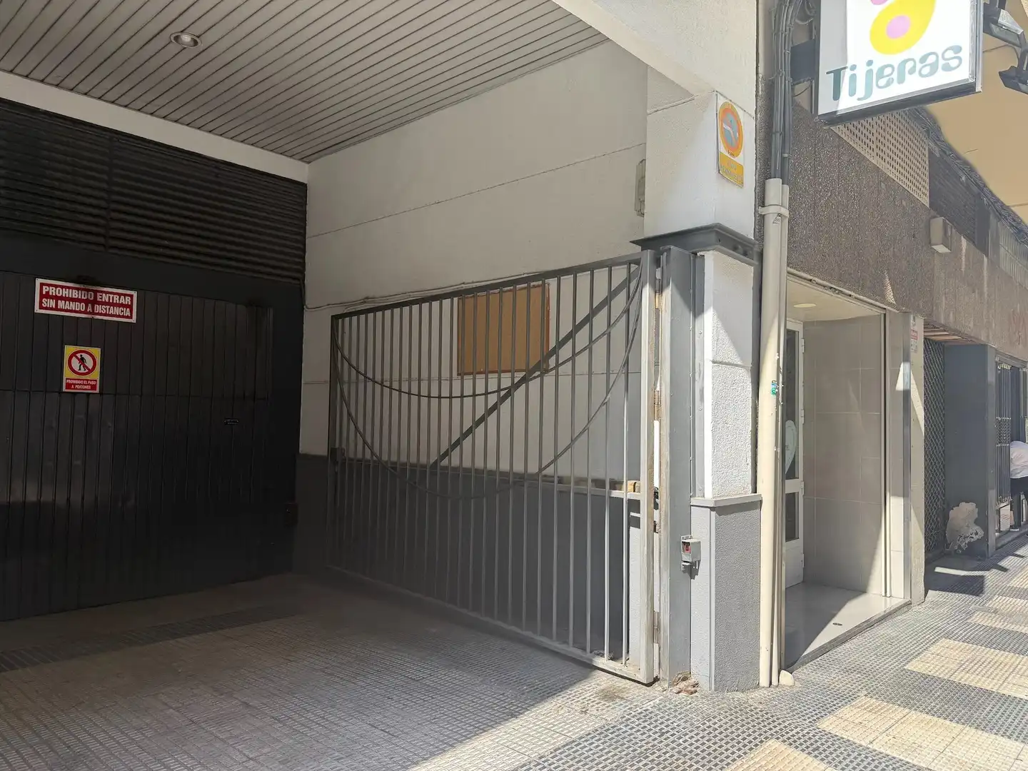 Parking de Piso de alquiler en Zaragoza con Aire acondicionado, Calefacción y Parquet