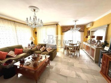 Piso con ascensor en venta en Calle de Argentea