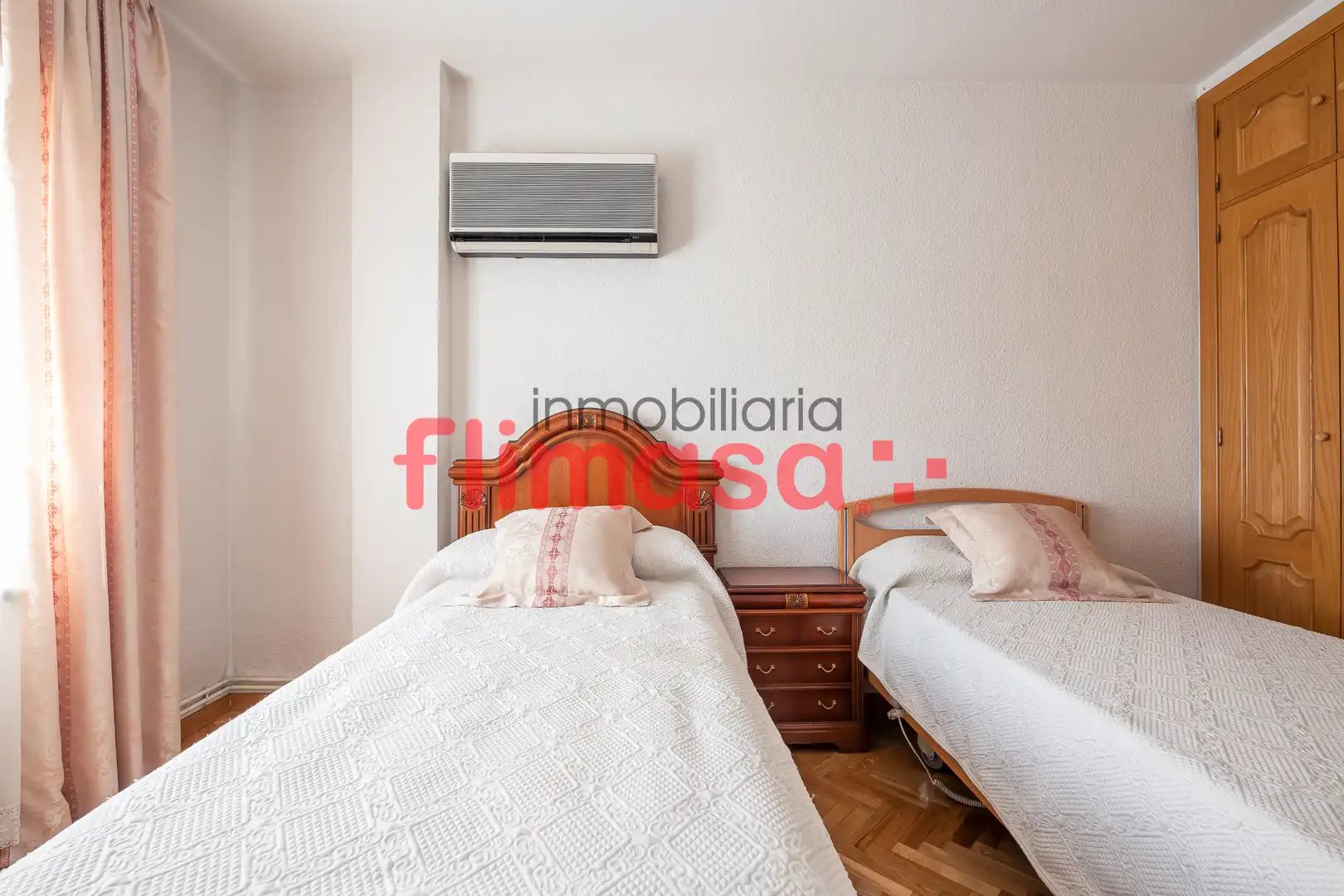 Schlafzimmer von Wohnung zum Verkauf in Villaviciosa de Odón mit Klimaanlage, Heizung und Terrasse