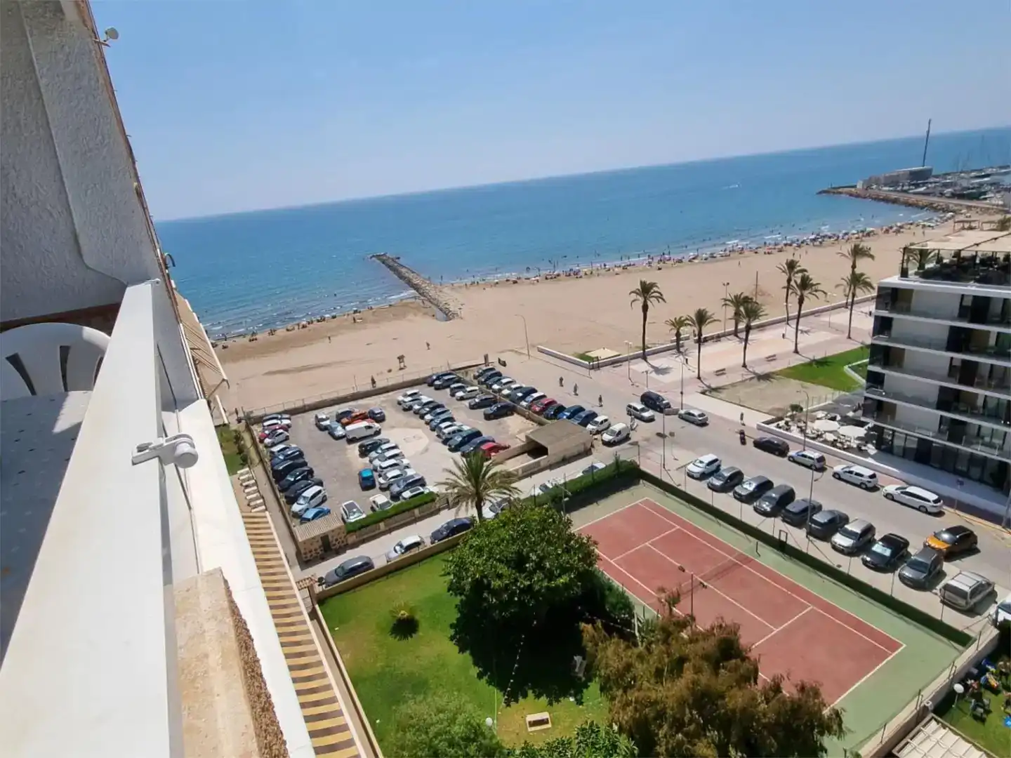 Aparcament de Apartament de lloguer en El Puig de Santa Maria amb Aire condicionat, Jardí privat i Terrassa