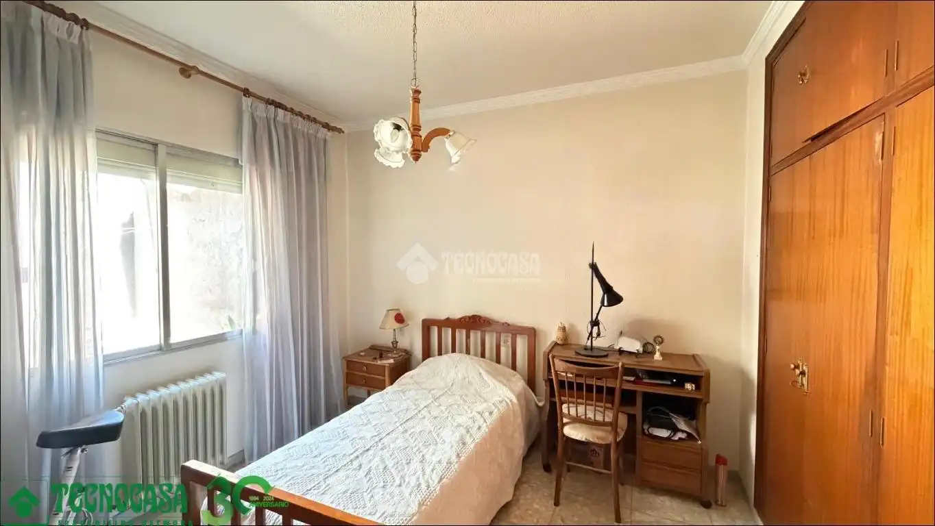 Dormitori de Casa adosada en venda en Alcázar de San Juan amb Calefacció, Jardí privat i Terrassa