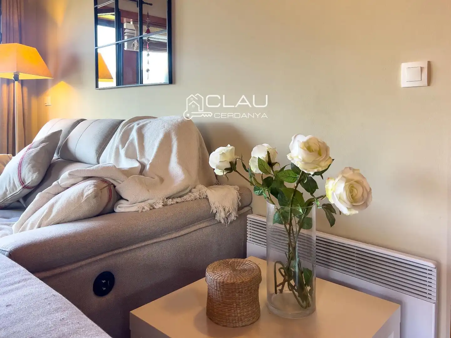 Living room of Duplexes for rent in Osséja  with Heating, Parquet flooring and Terrace