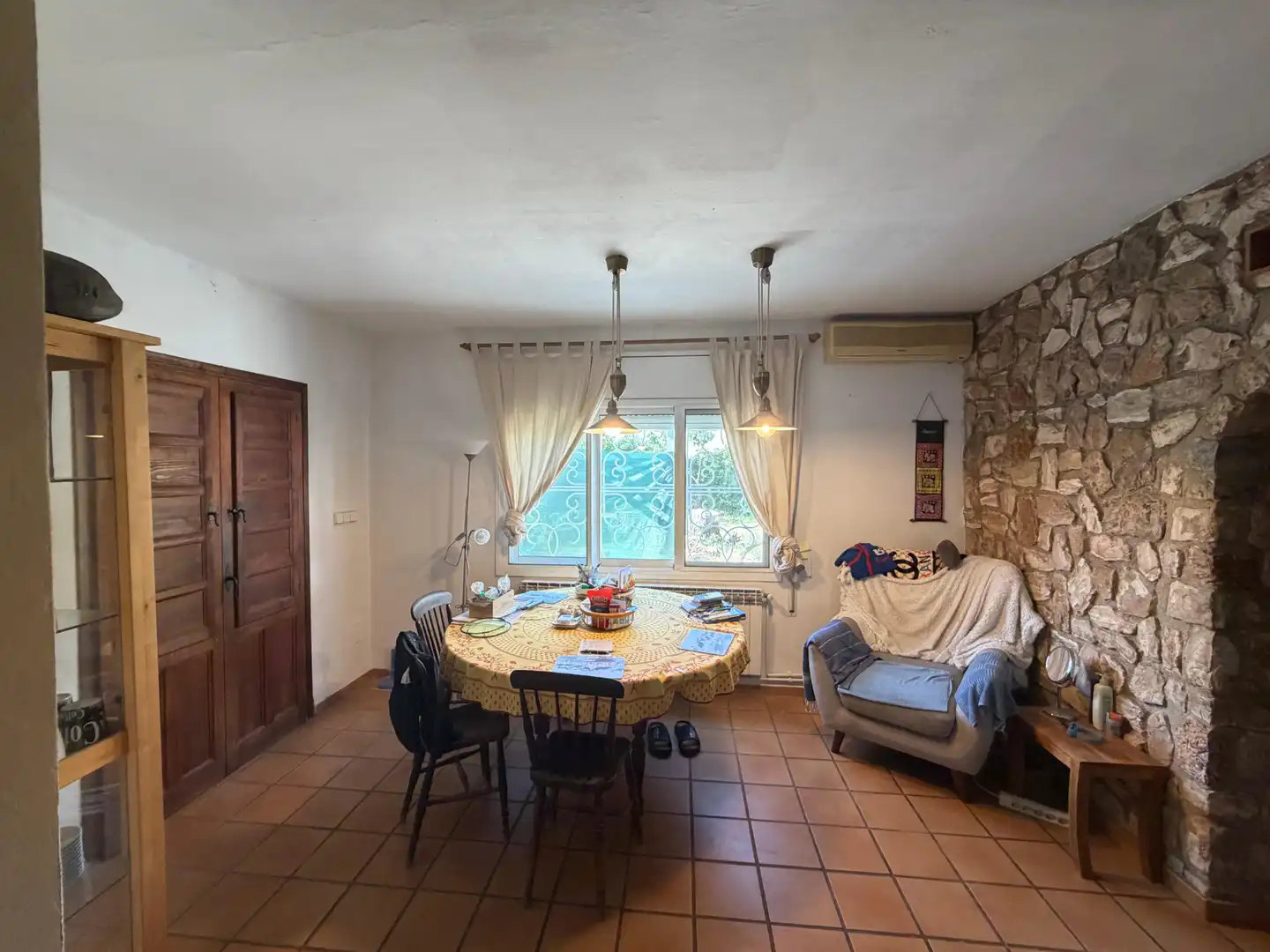 Menjador de Casa o xalet en venda en Mont-roig del Camp amb Aire condicionat, Calefacció i Jardí privat
