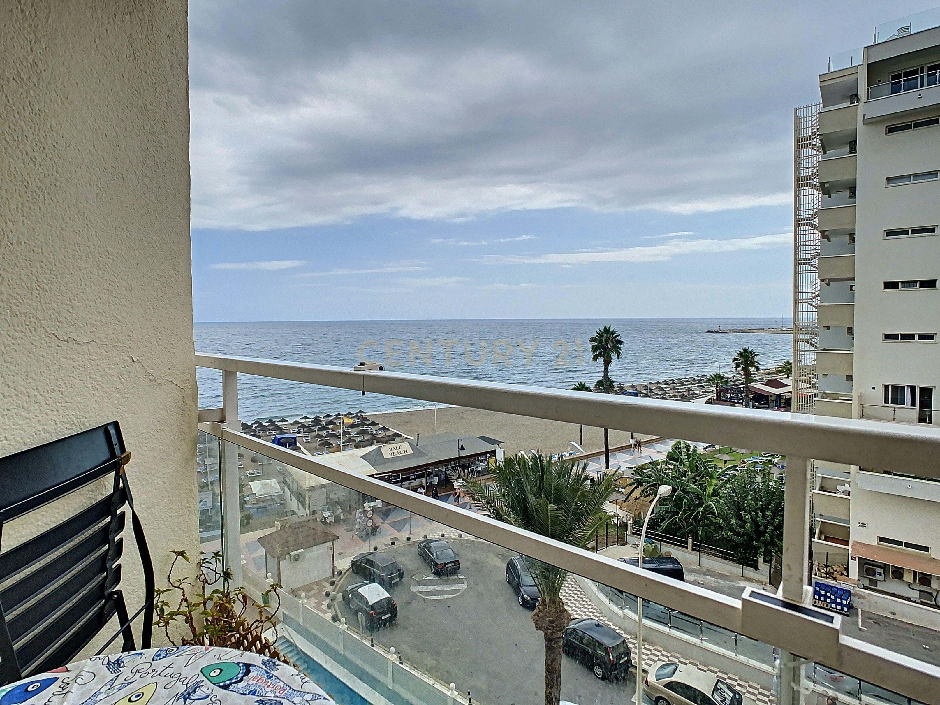 Vista exterior de Pis de lloguer en Torremolinos amb Terrassa i Moblat
