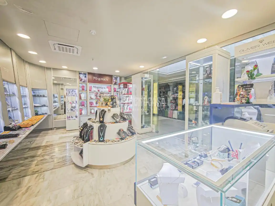 Local en venta en Arona con Aire acondicionado, Amueblado y Alarma