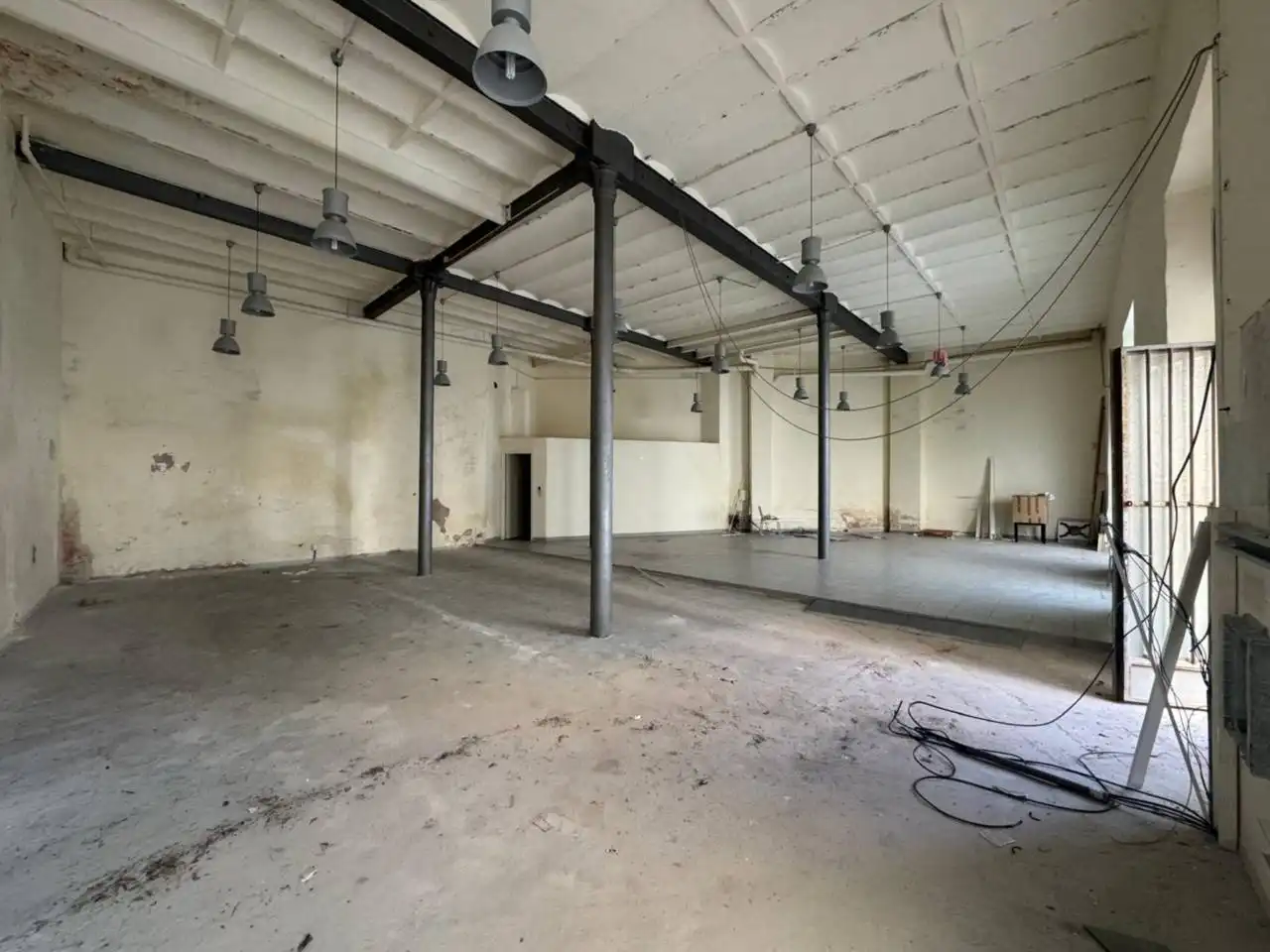 Fabrikhallen zur Miete in Cartagena