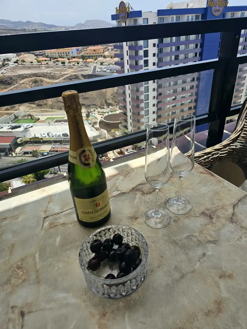 Terrassa de Apartament en venda en Adeje amb Terrassa, Moblat i Piscina comunitària