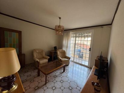 Living room of Flat for sale in Cornellà de Llobregat  with Terrace and Balcony